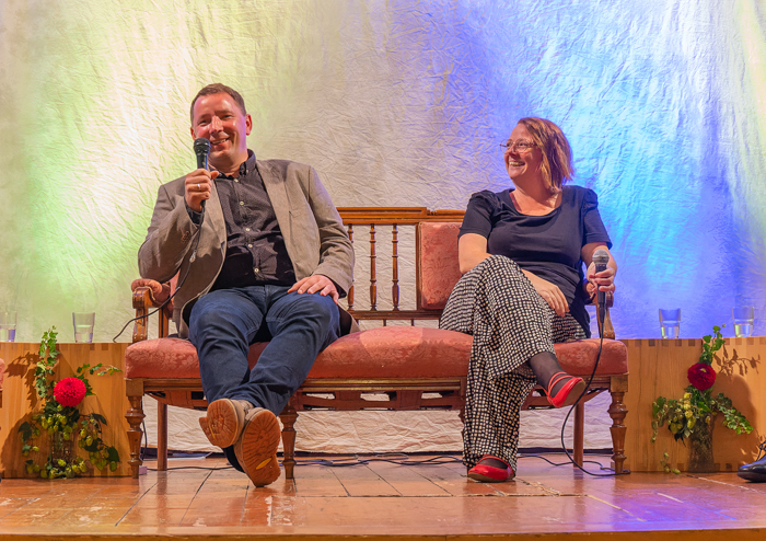 Dankefest im Pfarrsaal Pfarre Kirchdorf an der KremsBild vlnr:  Günter Wolfinger - scheidender Pfarrverwalter, Bernadette Hackl - scheidende PastoralassistentinFoto Jack Haijes