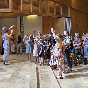 Gemeinsames Lied mit den Kindern