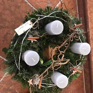 Adventkranzweihe in Burgkirchen