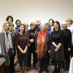 Susanne Scholl und Bibliothek Team Feldkirchen